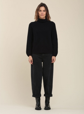 Humility Sweter HE-PU-SEDIN NOIR