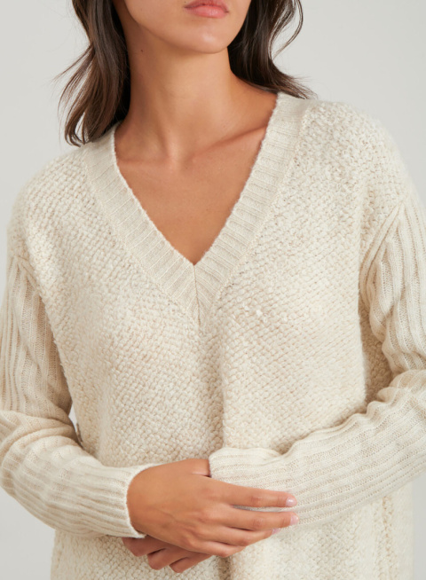 Humility Sweater HG-PU-UVA ECRU Humility Sweater HG-PU-UVA ECRU