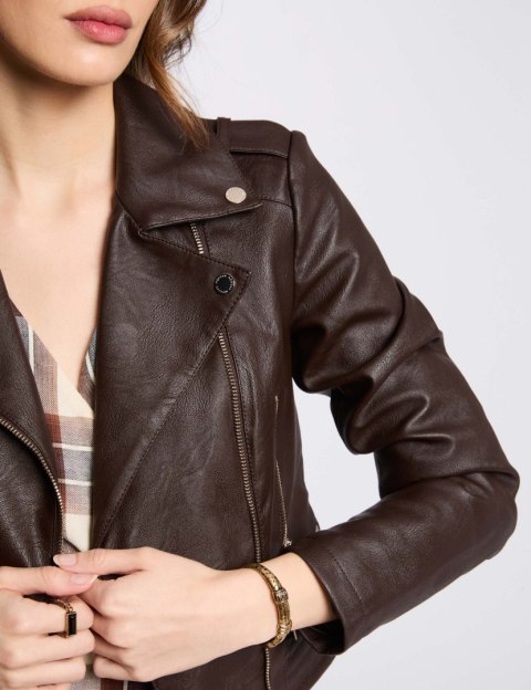 Morgan Kurtka GRAMMO.N CAFE