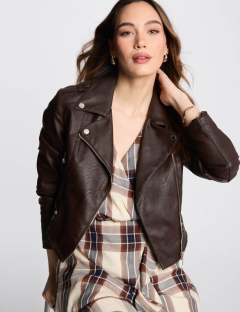 Morgan Kurtka GRAMMO.N CAFE